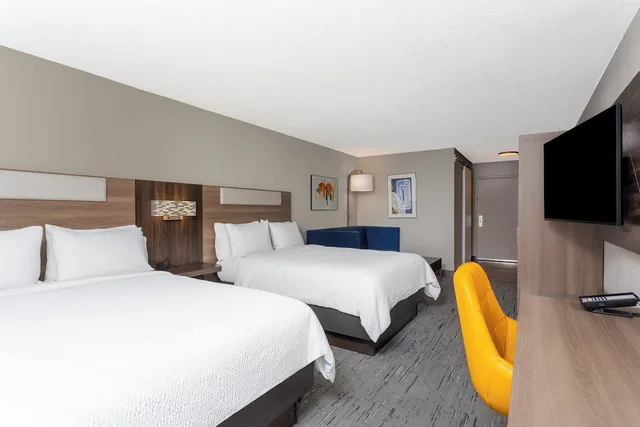 Standard, Queen Bed, Accessible, Holiday Inn Express Hotel And Suites Florida City Gateway To Keys 4/9
