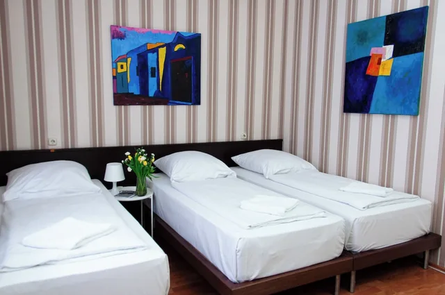 غرفة ثلاثية، Fair Hotel Villa Diana Westend 4/9