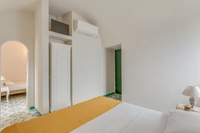 غرفة ثلاثية بإطلالة على البحر، Hotel Torre Dei Borboni 6/8