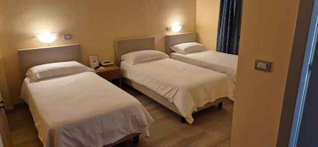 غرفة قياسية ثلاثية، Villa Cagnola 7/10