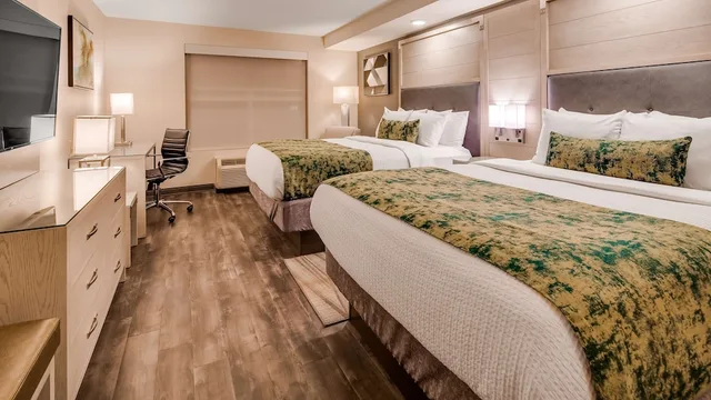 Suite, Multiple Beds، Best Western Premier I-95 Savannah Airport/ Pooler West 7/9