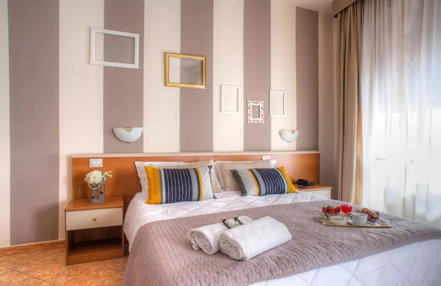 غرفة ثلاثية بثلاثة أسرّة، Hotel Ares Milano 5/8