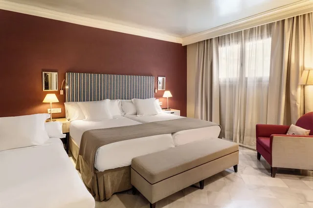 Room, Triple, Vincci Albayzin Hotel 3/10