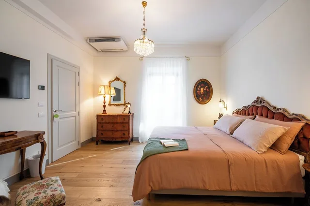 فيلا بانورامية بسريرين كوين، ALBERGO LE TERME 1/7