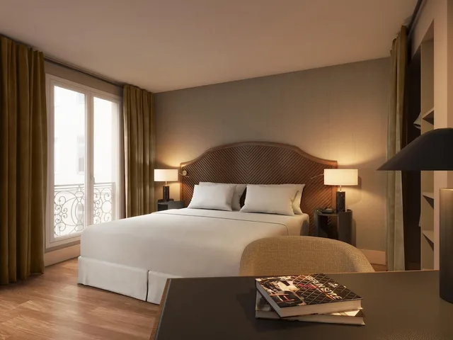 جناح، NH Paris Opéra Faubourg 4/7