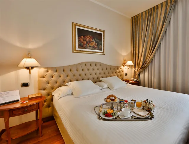 غرفة تنفيذية بسرير كوين بحوض استحمام، Best Western Hotel Globus City 1/3