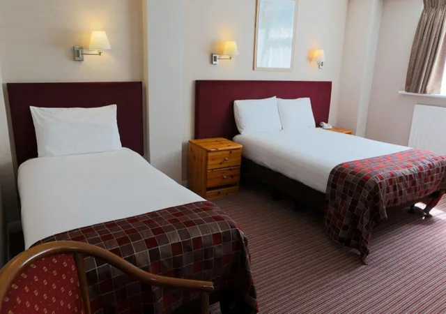 غرفة عائلية، King Charles Hotel 2/5