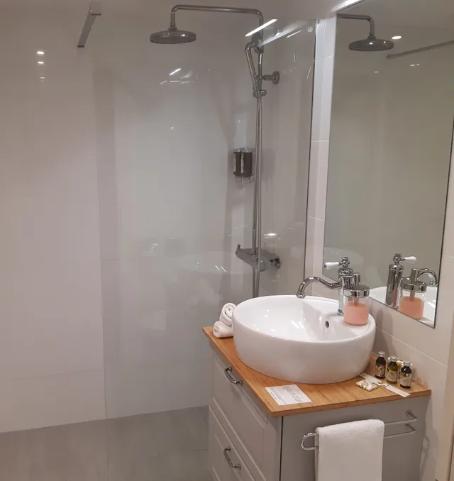 Deluxe, Double Bed, West View, South Wing، Hotel Regina Wengen 8/8