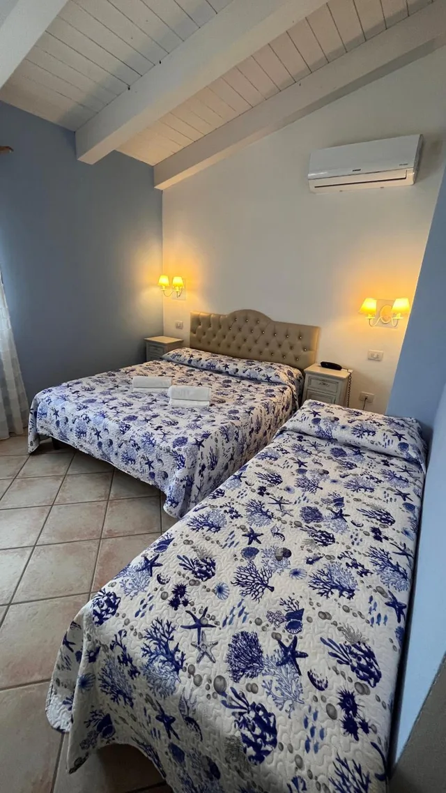 غرفة بسرير مزدوج مع سرير إضافي، Hotel Tabby 4/10