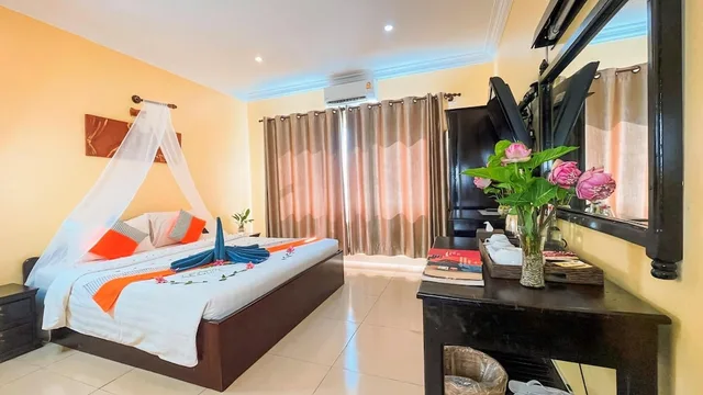 غرفة ديلوكس بسرير كينج بإطلالة على المسبح، Harmony Indochine d'Angkor 10/10