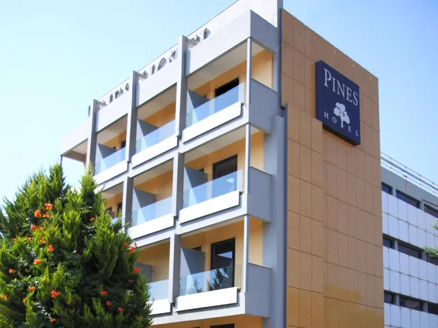 غرفة بسرير مزدوج أو سريرين منفصلين، Pines Hotel - Adults Only 1/1