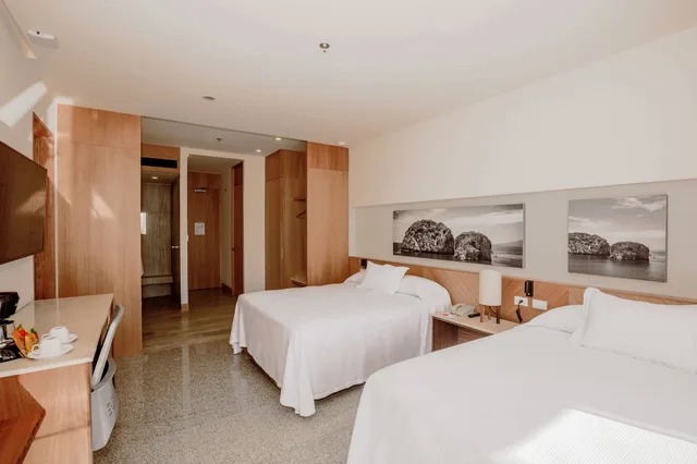 Deluxe, King Bed, Partial Bay View، Hotel Mio Vallarta - Adults Only 5/10