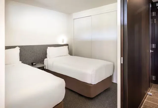 2 Bedrooms, Residence, Lake View, Hilton Queenstown Resort and Spa 2/4