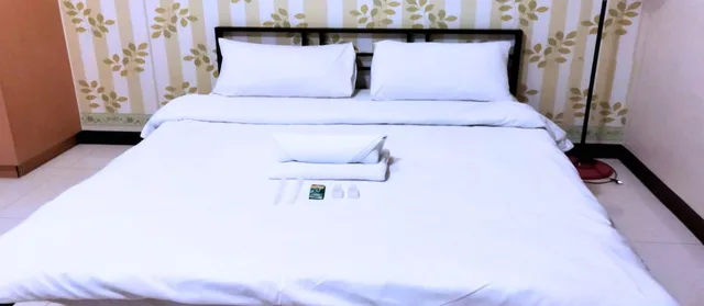 استوديو بسرير كوين، Tess and Tessha Condotel near T3 Airport 3/8