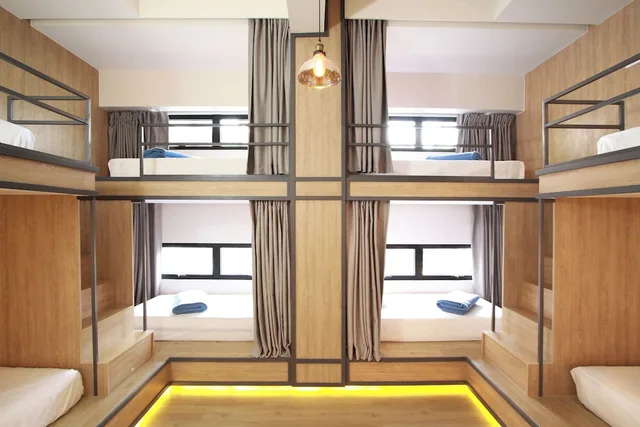 سكن مشترك بثمانية أسرّة للنساء، Lub d Manila Makati 10/10