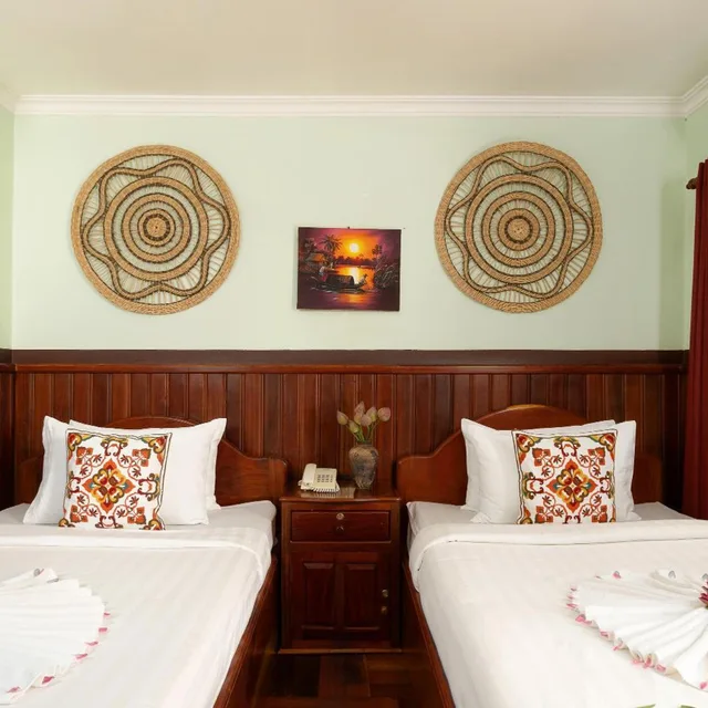 غرفة ديلوكس بسرير مزدوج أو سريرين منفصلين بشرفة بحوض استحمام، Siem Reap Center Hotel 9/10