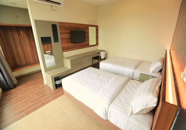 Super, Deluxe, Twin Beds، Pantai Regal Hotel 1/3