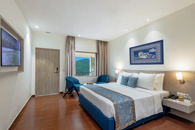 Room Assigned on Arrival, Sterling Corbett 3/5