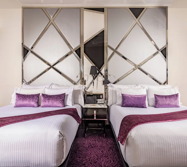 2 Bedrooms, Master, Suite, 1 King and 2 Double Beds, South Wing، Hotel Mousai Puerto Vallarta Adults Only 2/9