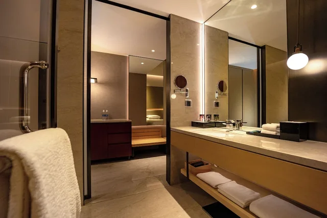 غرفة قياسية بسريرين مزدوجين، Four Points by Sheraton Guiyang, Huaxi 3/3