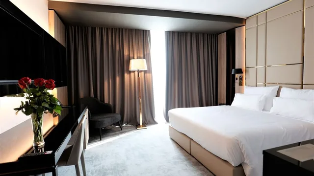 غرفة بسرير مزدوج، Grand Plaza Hotel And Congress Centre 1/2