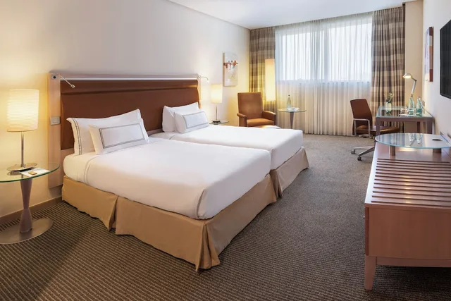 Melia, Twin Beds، Melia Valencia Palacio de Congresos Formely Hilton Valencia 7/10