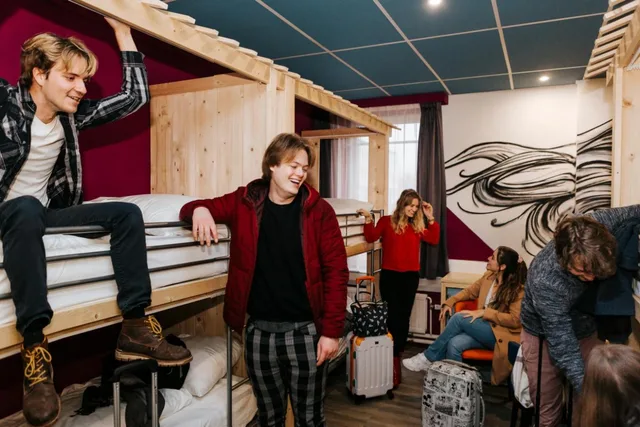Studio, 3 Bunk Beds, External Bathroom، Amsterdam Teleport Hotel 2/5