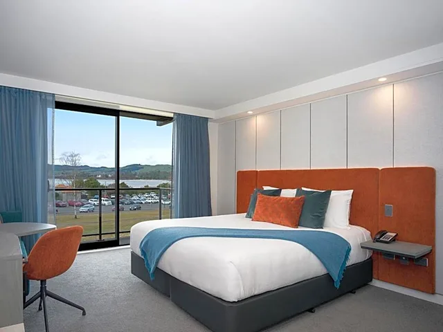 غرفة سوبيريور بسرير كينج لذوي الإعاقة، Millennium Hotel Rotorua 2/2