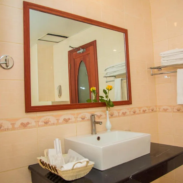 غرفة تنفيذية بسرير كينج، Palace Hotel Arusha 3/5