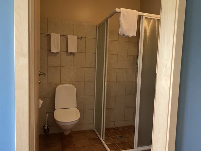 غرفة قياسية بسرير كوين بحمام خاص، Hotel Natur - Leifshus 6/6