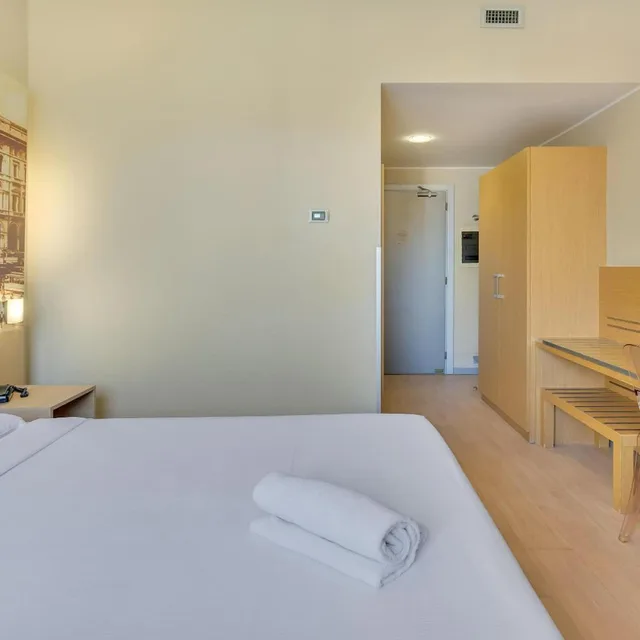 غرفة بسرير كينج، B&B Hotel Milano La Spezia 1/10
