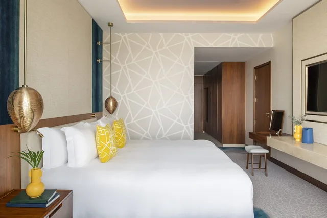 غرفة بريميوم بسرير كينج في طابق مرتفع، Abesq Doha Hotel & Residences 1/6
