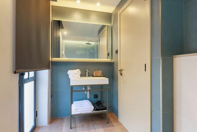 Interior, Triple, Queen Bed, Sofa, Medinaceli Hotel 5/5