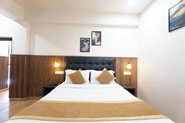 Family, Quadruple, 2 Queen Beds, Hotel Mainak 1/10