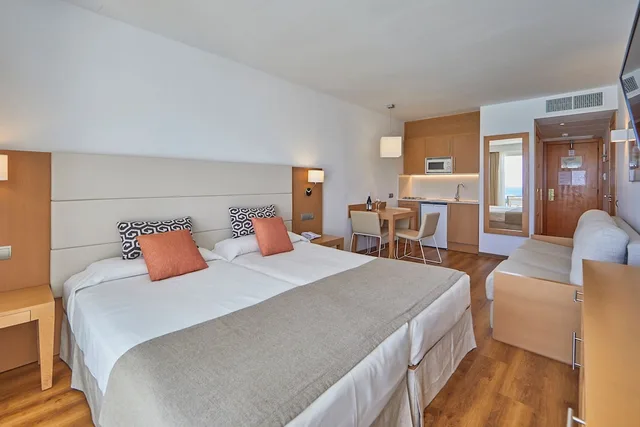 استوديو سوبيريور مفرد بإطلالة على البحر بشرفة، Ponent Mar Aparthotel 4/6