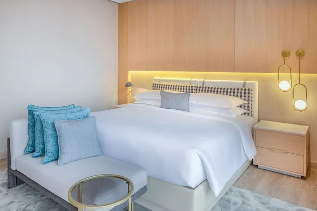جناح ملكي بإطلالة على البحر بغرفتي نوم، فور بوينتس شيراتون كورنيش جدة(Four Points by Sheraton Jeddah Corniche) 2/4