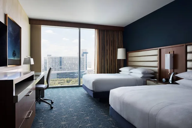 غرفة كلوب بسريرين كوين لذوي الإعاقة، MARRIOTT MARQUIS HOUSTON 2/8