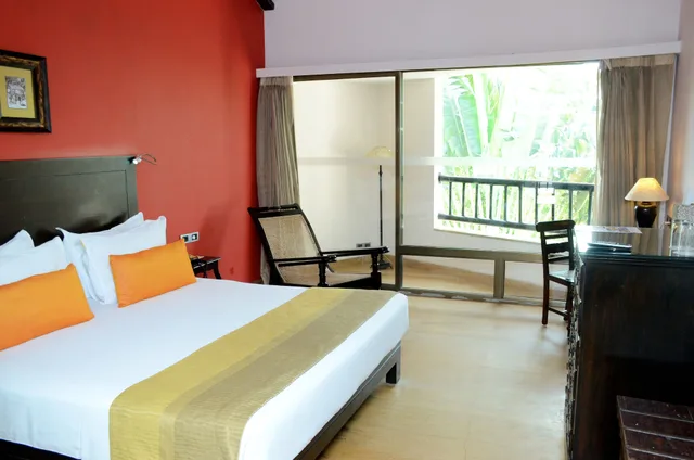 غرفة ديلوكس بسرير كينج بشرفة بحوض استحمام، O Hotel Goa, Candolim Beach 2/8