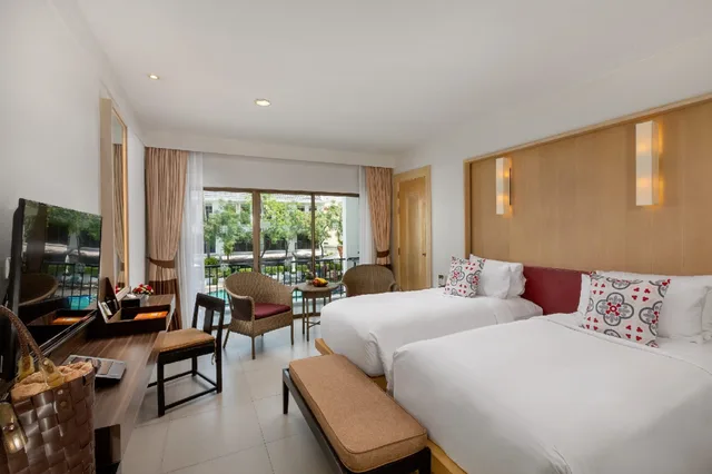 غرفة ديلوكس بسرير مزدوج أو سريرين منفصلين بإطلالة على المسبح، Sawaddi Patong Resort & Spa 1/3