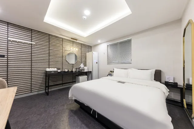 غرفة بريستيج بسرير مزدوج، Hotel 24st Urban Brown Seosan Lake Park 5/9