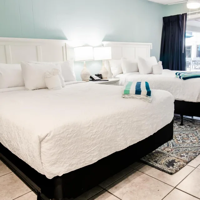 غرفة بإطلالة على المسبح، The Oceanfront Litchfield Inn 1/2