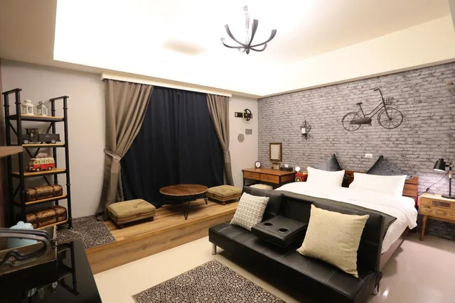 Economy, King Bed, Sofa, Aria2 Home 1/1