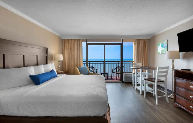 Room, King Bed, Ocean Front, The Caravelle Resort 1/1