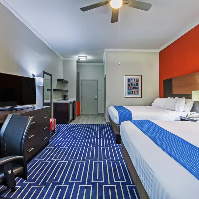 جناح بسرير كينج مع أريكة لذوي الإعاقة، Holiday Inn Express Hotel And Suites Houston East 1/4