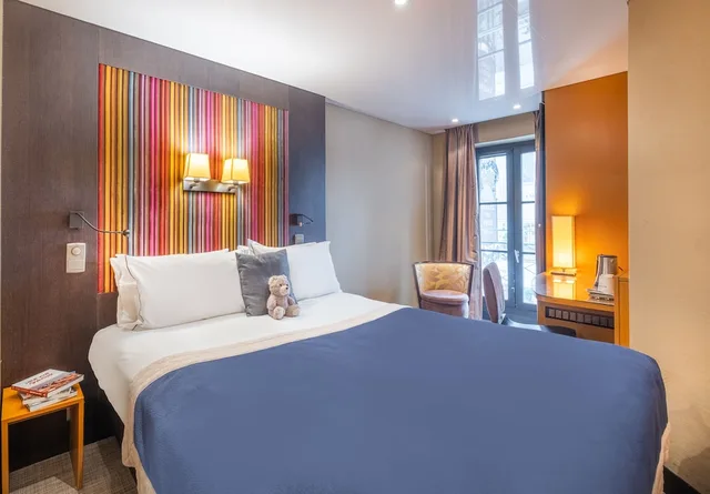 غرفة متصلة بسرير كوين، Hotel the Originals Du Vieux Saule Paris Le Maraism Ex Hotel Du Vieux Saule 1/6