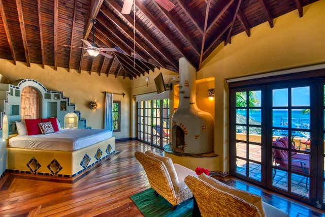 Luxury, Suite, King Bed, Bunk Bed, Queen Bed, Ocean View, 2 Balconies، Caribe Tesoro 1/4
