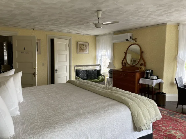 غرفة بسرير كينج، Moseley Cottage Inn and Town Motel 1/4