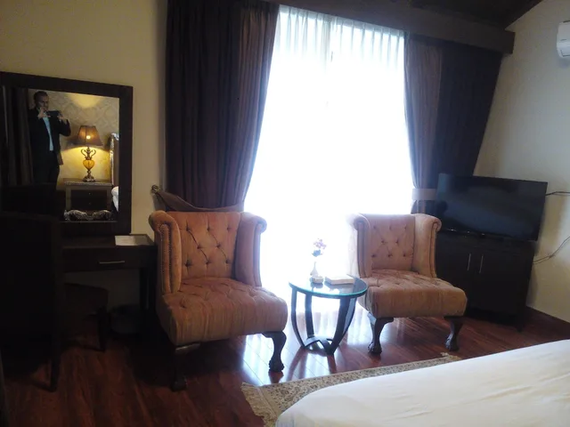 Junior Suite, Studio، S Chalet Islamabad 10/10