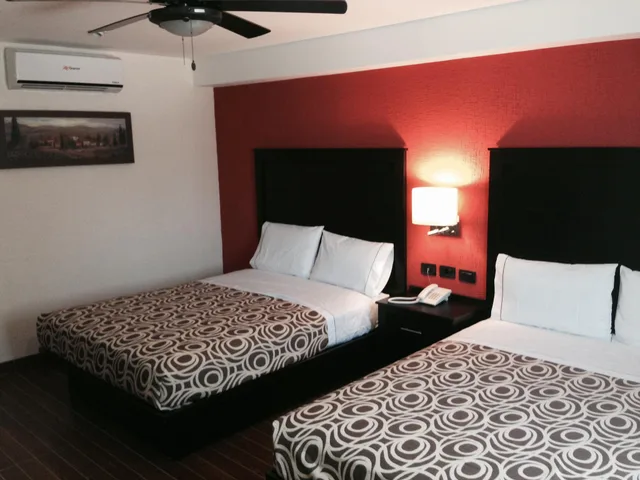غرفة قياسية بسرير مزدوج، Hotel Victoria Inn 1/6
