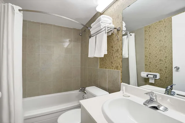 غرفة قياسية بسريرين كوين، Super 8 By Wyndham Niagara Falls North 5/5